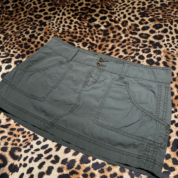 Y2K No Boundaries Green Cargo Mini - Picture 2 of 6